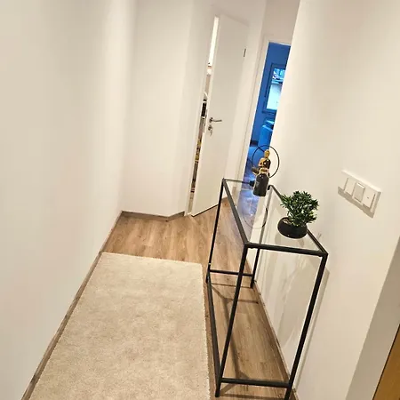 Moderne Mit Kochinsel In Zentral Ruhig Und Netflix - Erstbezug Wehome Komfort *