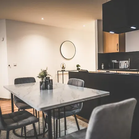 Moderne Mit Kochinsel In Zentral Ruhig Und Netflix - Erstbezug Wehome Komfort *