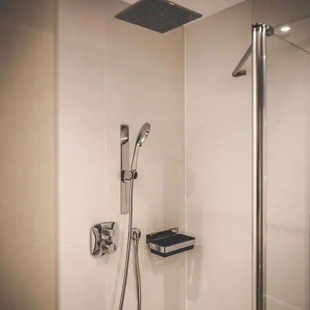 Moderne Mit Kochinsel In Zentral Ruhig Und Netflix - Erstbezug Wehome Komfort * Sinsheim