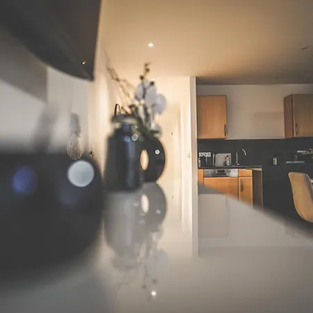 Moderne Mit Kochinsel In Zentral Ruhig Und Netflix - Erstbezug Wehome Komfort *