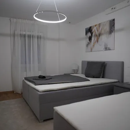 Moderne Mit Kochinsel In Zentral Ruhig Und Netflix - Erstbezug Wehome Komfort