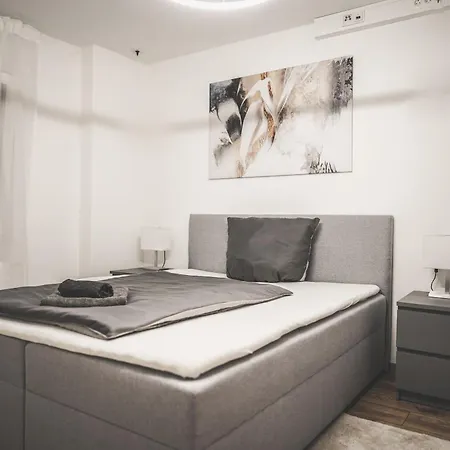 Moderne Mit Kochinsel In Zentral Ruhig Und Netflix - Erstbezug Wehome Komfort