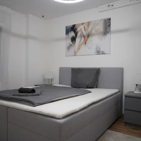 Apartamento Moderne Mit Kochinsel In Zentral Ruhig Und Netflix - Erstbezug Wehome Komfort Sinsheim