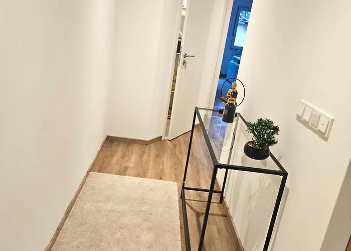 Moderne Mit Kochinsel In Zentral Ruhig Und Netflix - Erstbezug Wehome Komfort *