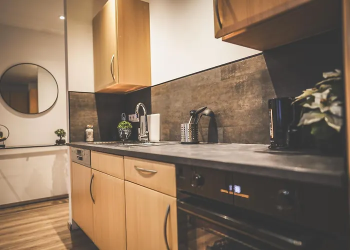 Moderne Mit Kochinsel In Zentral Ruhig Und Netflix - Erstbezug Wehome Komfort *