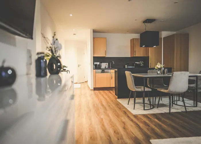 Apartamento Moderne Mit Kochinsel In Zentral Ruhig Und Netflix - Erstbezug Wehome Komfort Sinsheim