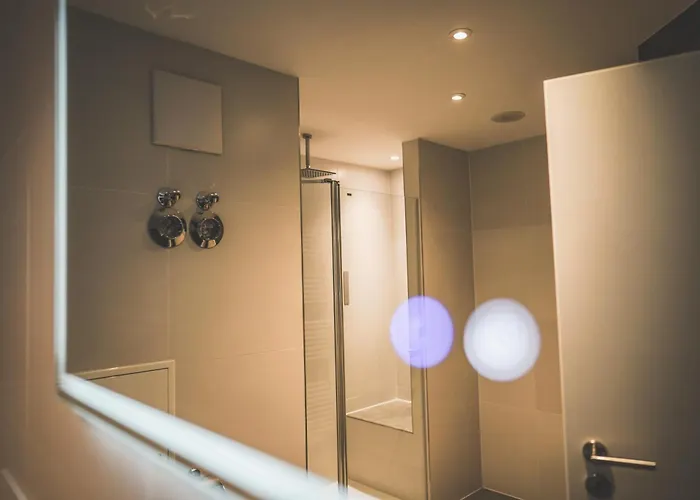 Moderne Mit Kochinsel In Zentral Ruhig Und Netflix - Erstbezug Wehome Komfort * Sinsheim